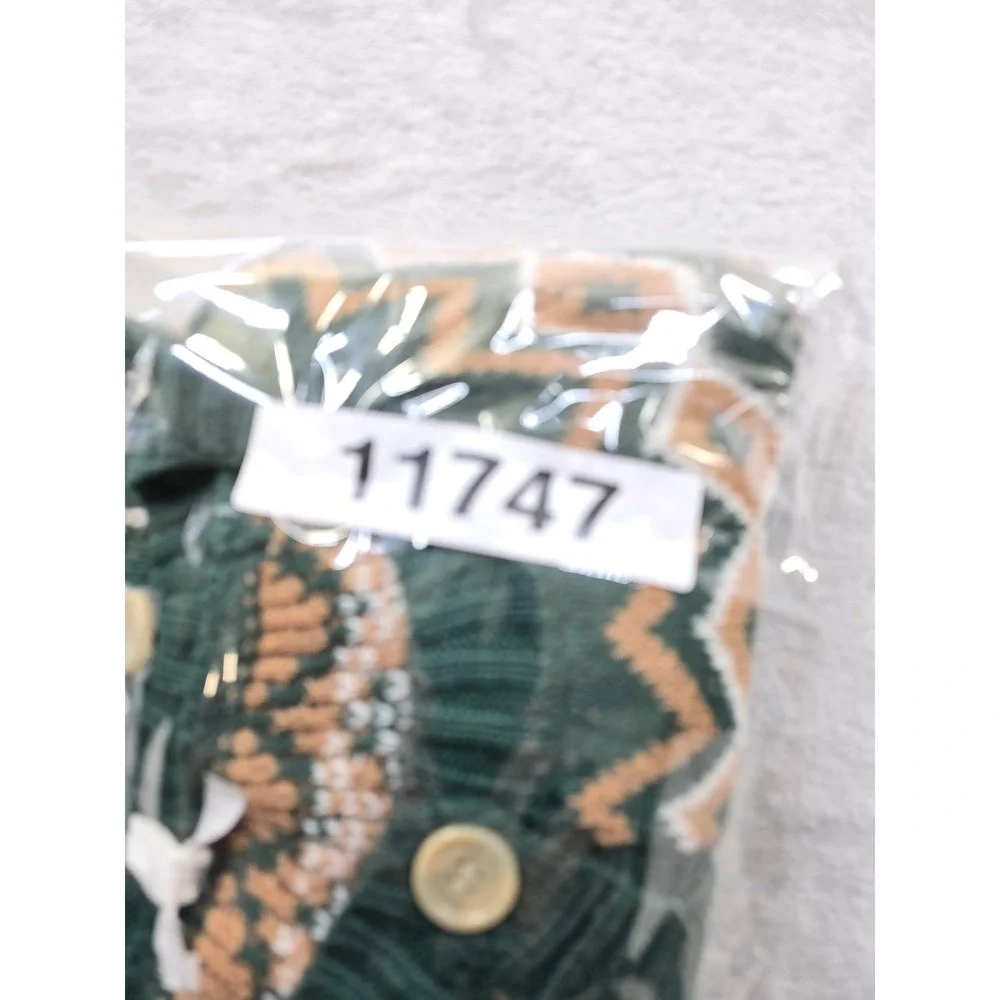 Maurices Fair Isle‎ Cardigan Sweater Womens Medium Green Geometric Knit NEW